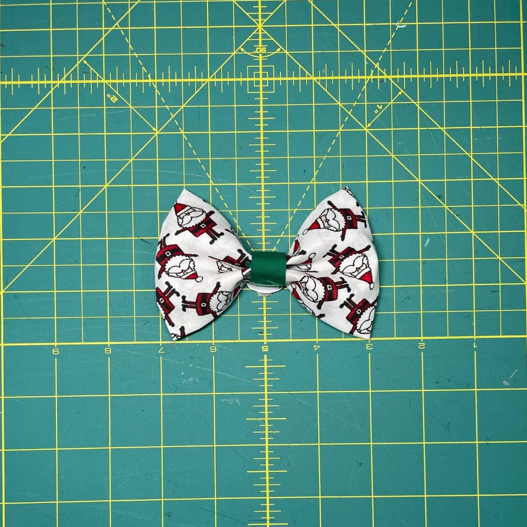 Santa Clip On Cat Bow
