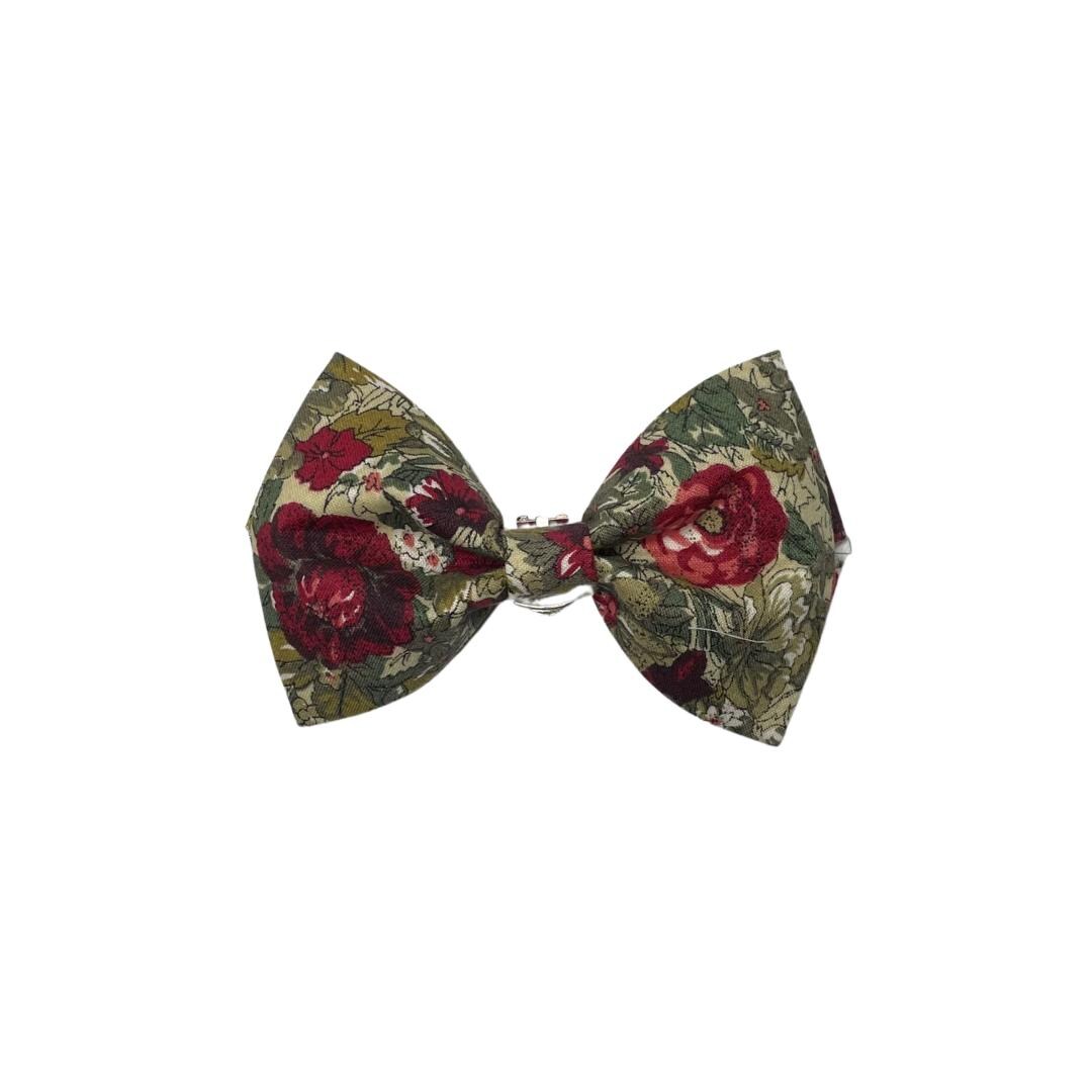 Red Roses Clip On Cat Bow