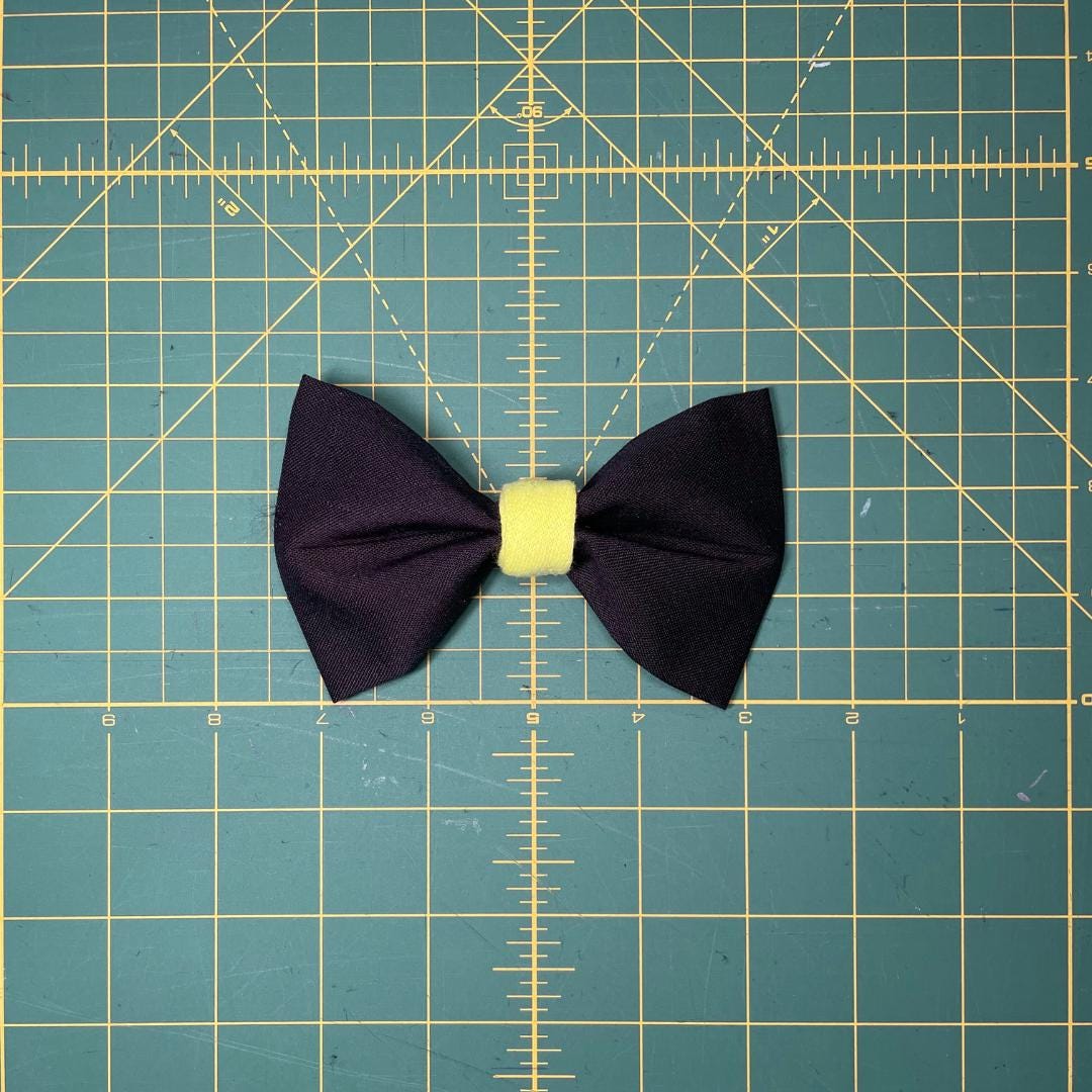 Safety Green Clip On Cat Bow